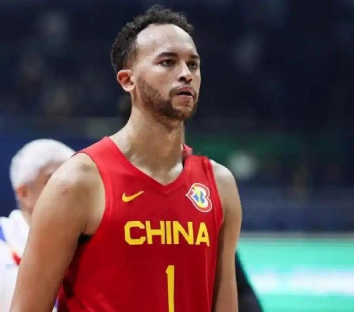 NBA球员李凯尔国籍已改为美国如何看待引入归化球员李凯尔改回原名凯尔安德森中国男