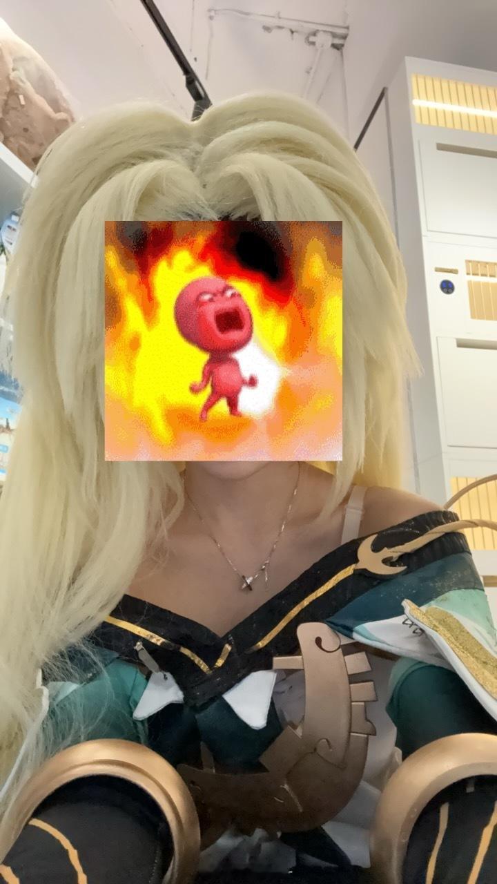 王者…广告费都给了 缺这点好好做假发服装吗….加纳拍不了一点了家人们 破防 ​​