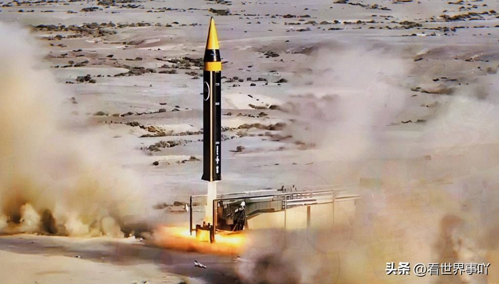 伊朗第十波反击来了。

3月2日，据新华社援引伊朗媒体消息报道，伊朗伊斯兰革命卫