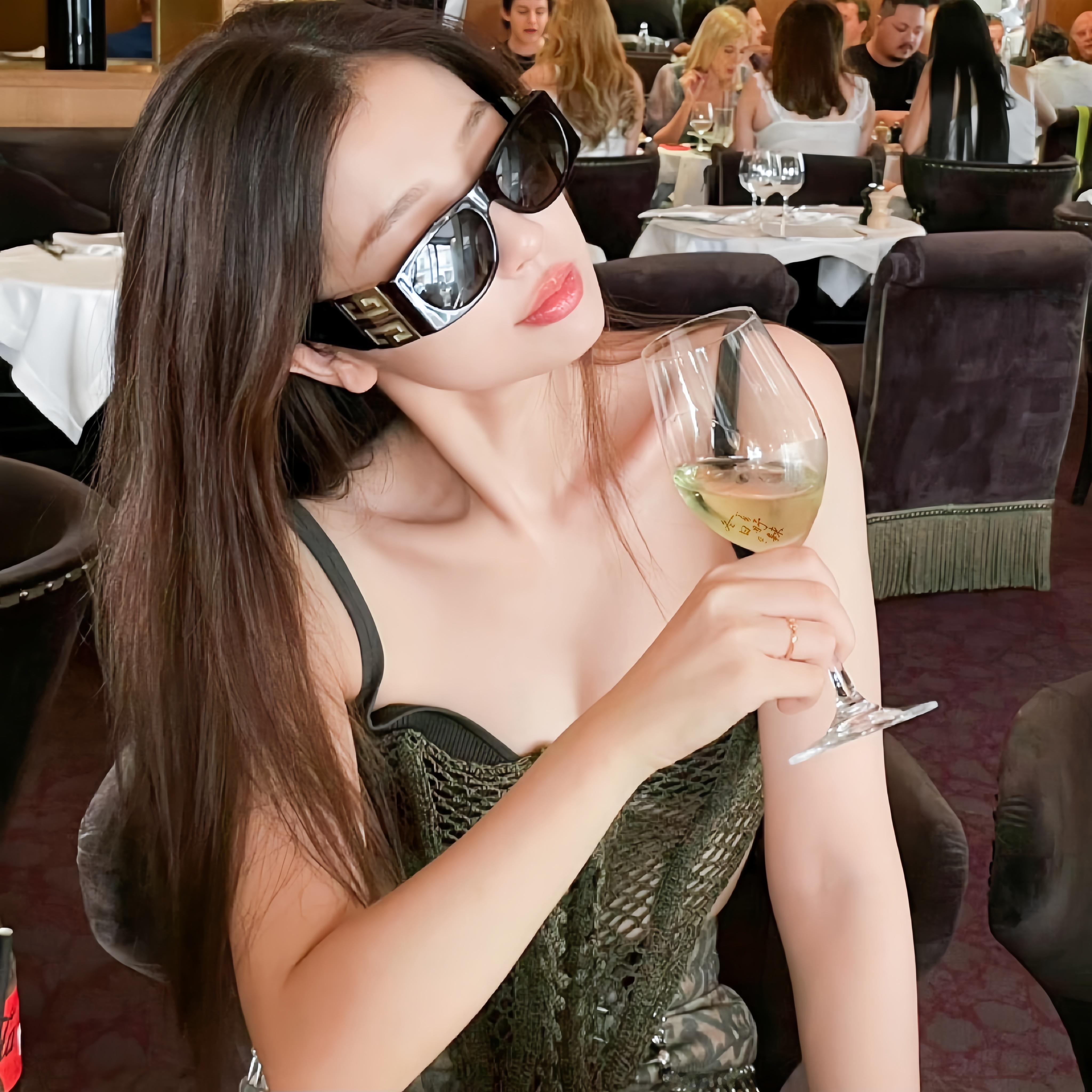 虞书欣 🥂🍸Glass Girl 