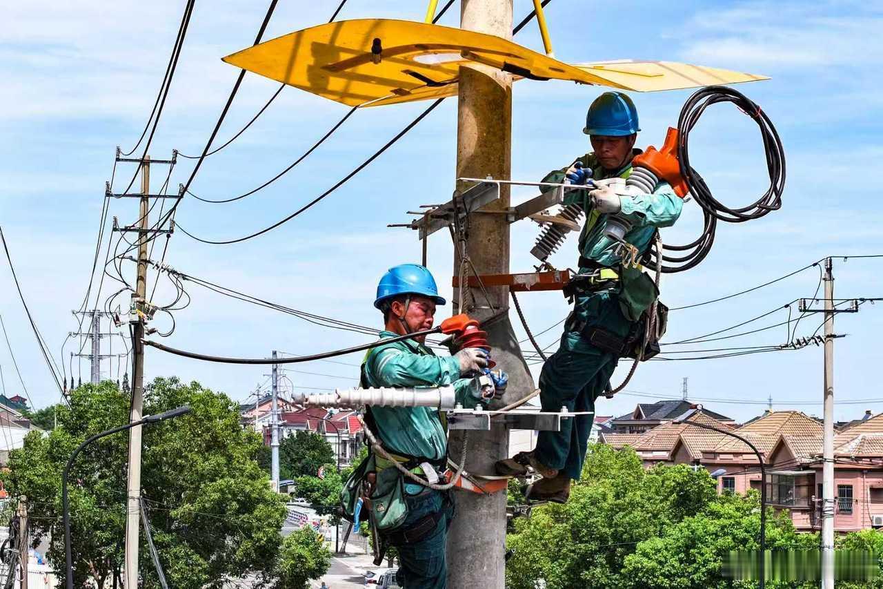 【2451.8万千瓦！宁波电网负荷今年三度刷新历史极值 】7月17日13时01分
