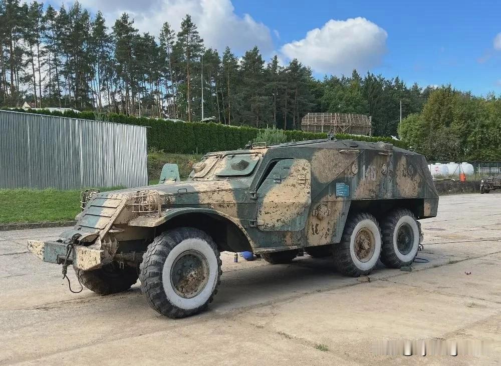 🇨🇿🇲🇩捷克军事历史研究所从摩尔多瓦购得了一辆独一无二的苏联BTR-15