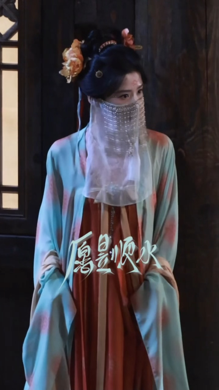 绝世舞姬南衣面纱美哭我了卢昱晓南衣面纱造型