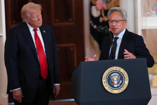 仅仅48小时！中国就成功地帮助美国完成了“减税”：特朗普的H200特别税被直接归