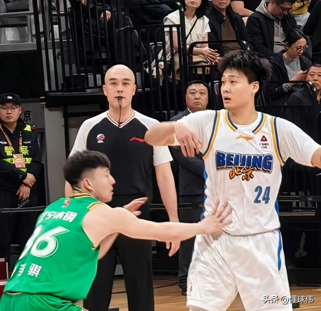 最大的肯定！麦基谈赵睿：

“赵睿今晚的表现太出色了。”

“是我们赢球的关键。