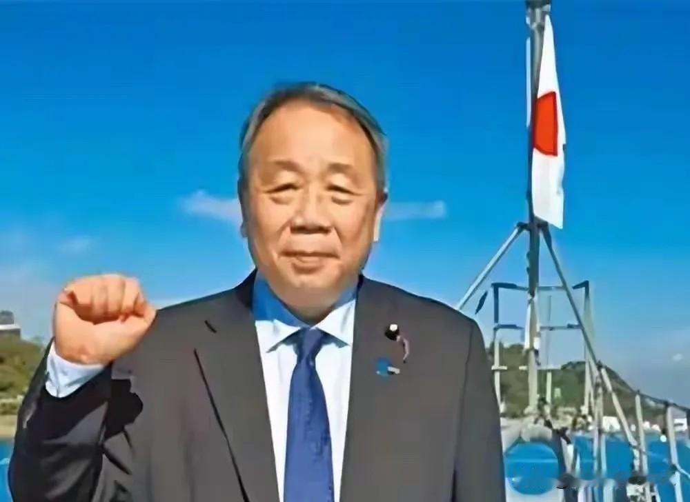 “汉奸”石平再作妖！

真是变本加厉，日本参议员石平随日本海上保安厅巡逻艇，在中