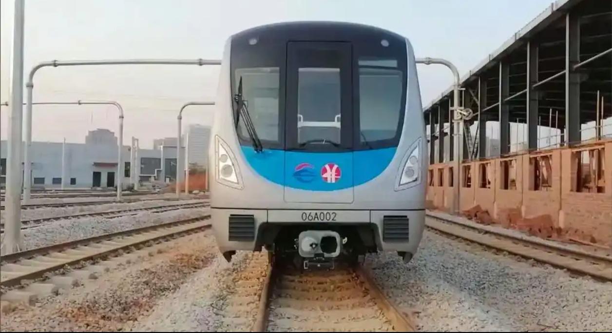 【清明出行看这里！4月3日长沙6号线末班车延时至24点】

清明假期临近，为方便