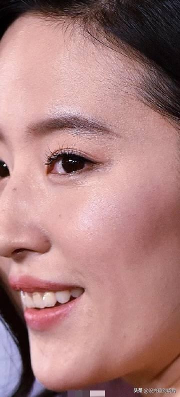 刘亦菲怼脸拍毛孔太差了