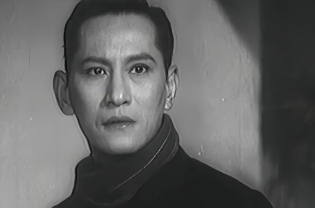 张瑛（英文名：Chang Ying）原名张溢生，1919年1月25日出生于中国香