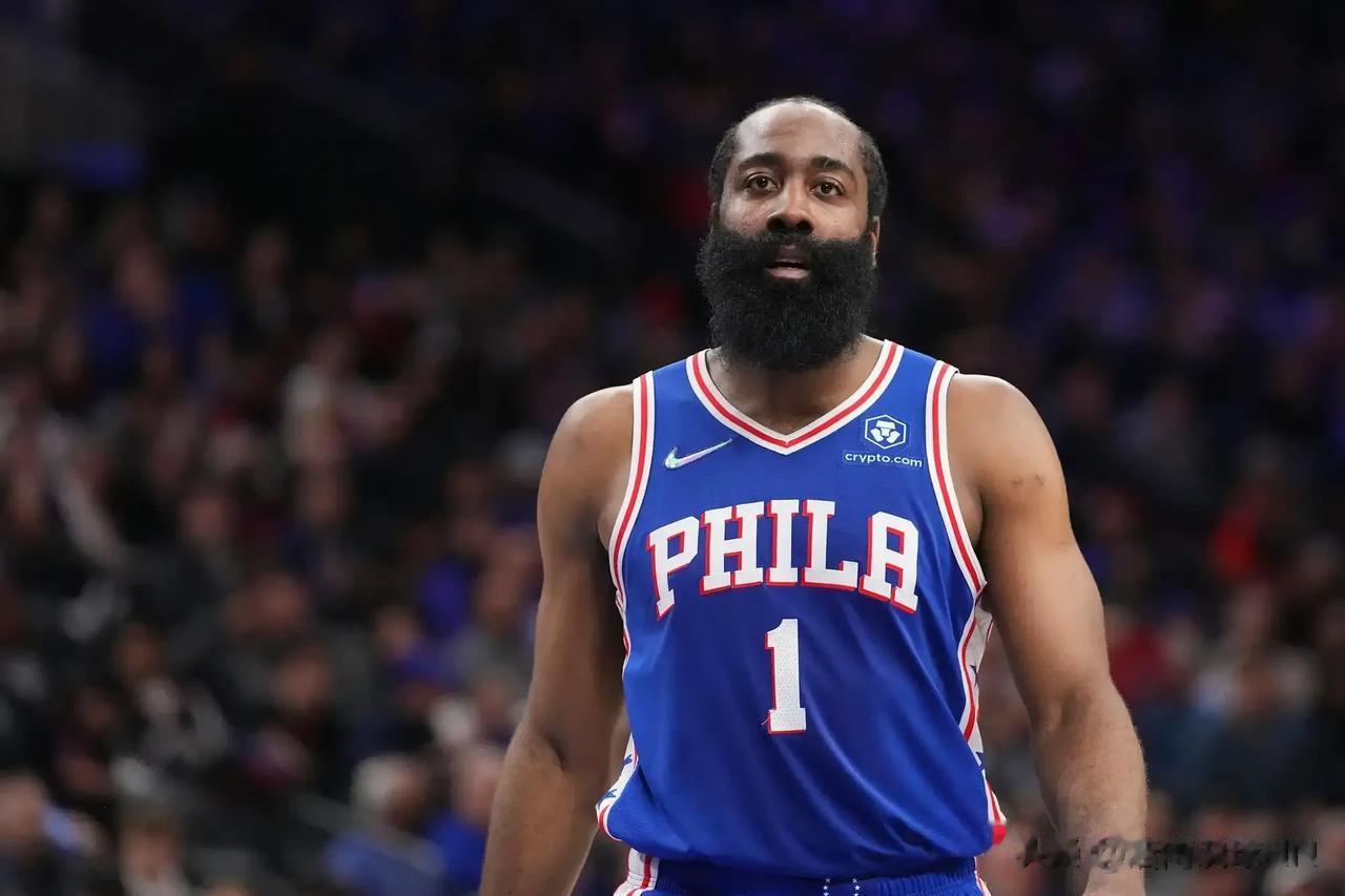 随着8月13号的到来，NBA一夜爆出2个惊人的新消息！

1，76人放弃交易哈登