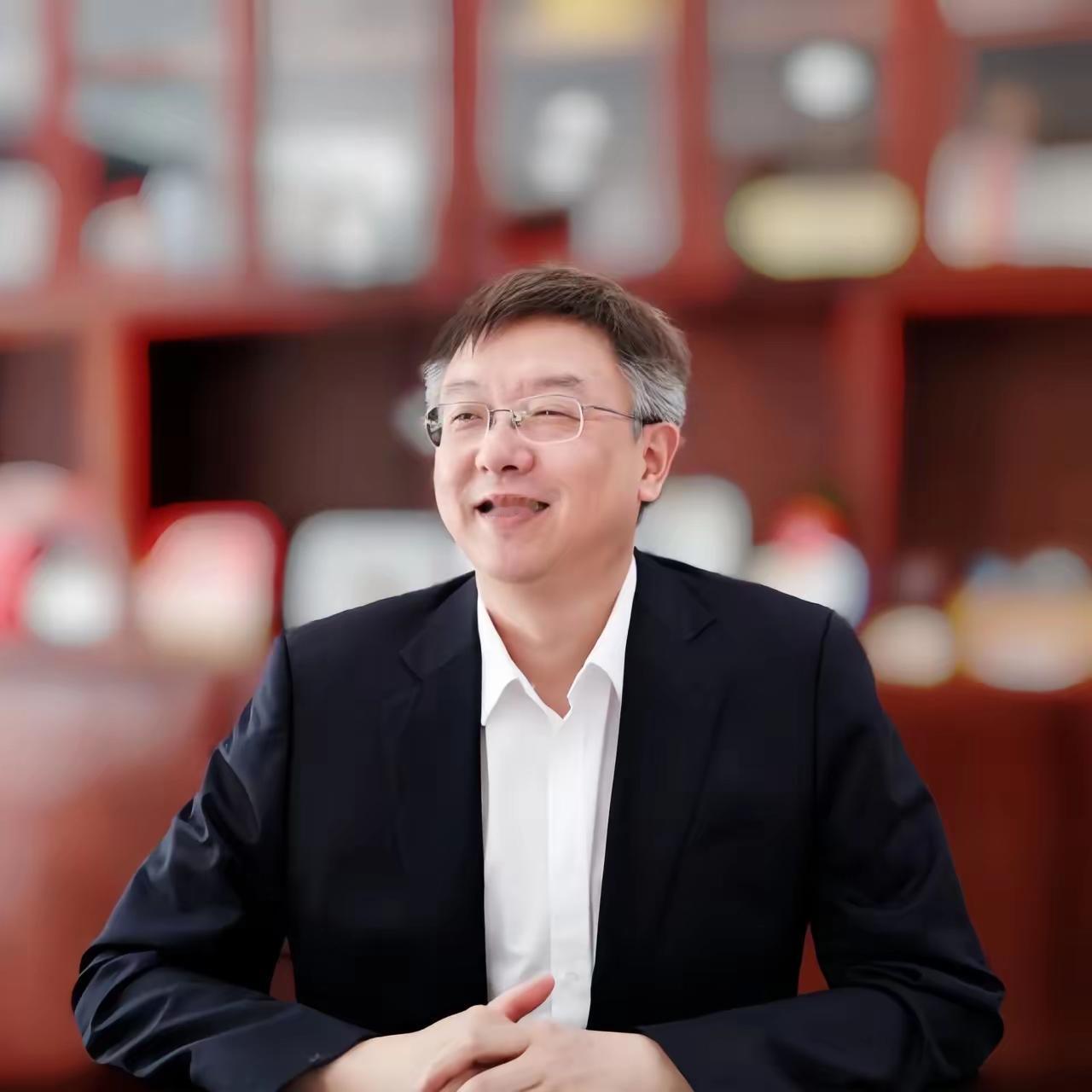 这是目前湖北人在广东最牛的一个老板，没有之一！他就是惠州亿纬锂能股份有限公司董事