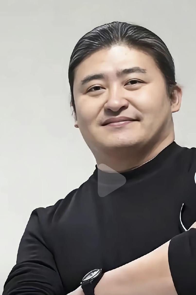 刘欢走了，我忍不住热泪翻涌！说实在的，那么多歌星、名人离世，我从未动过这般情绪，