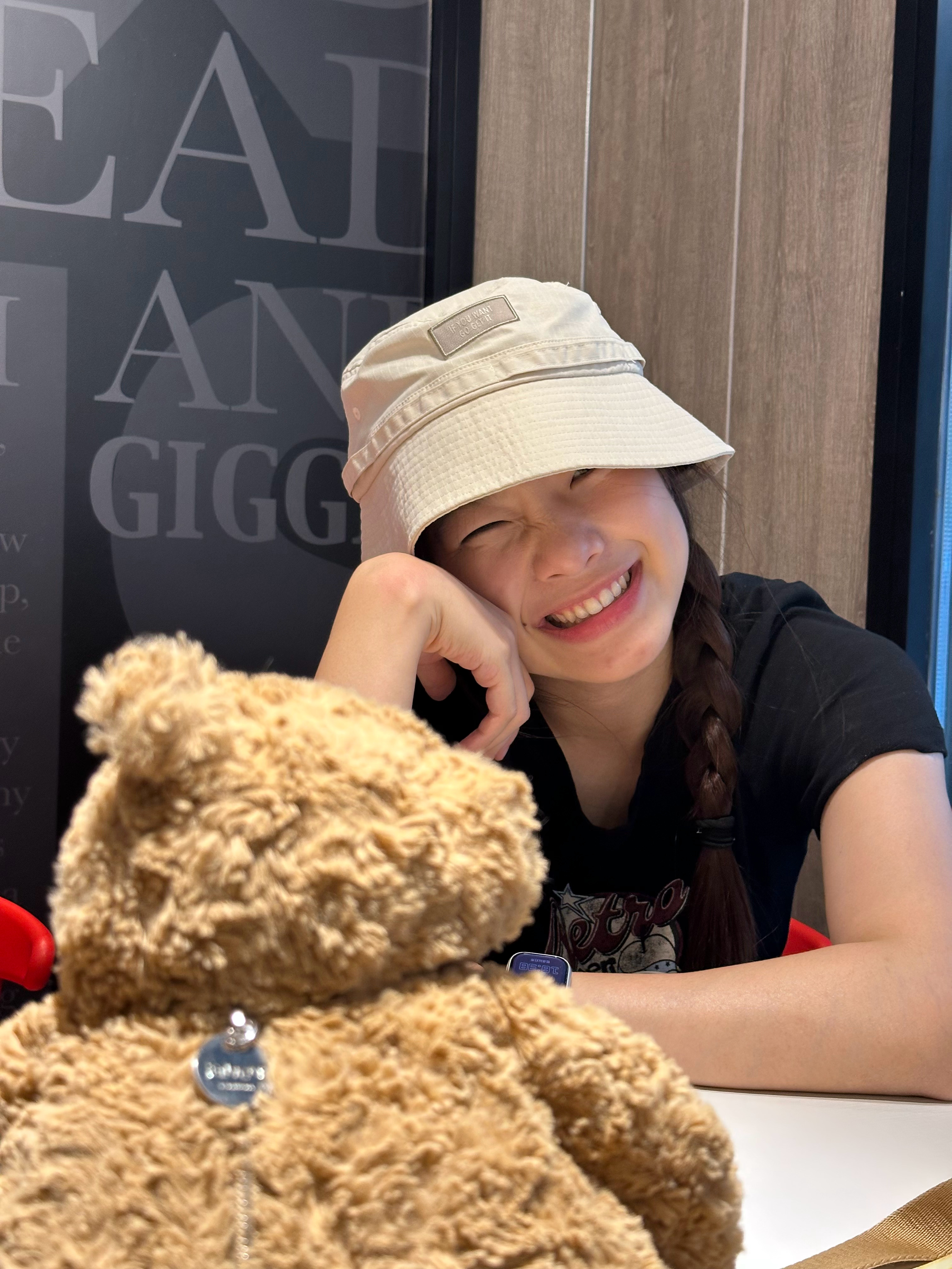 和一位大美女在南京玩 