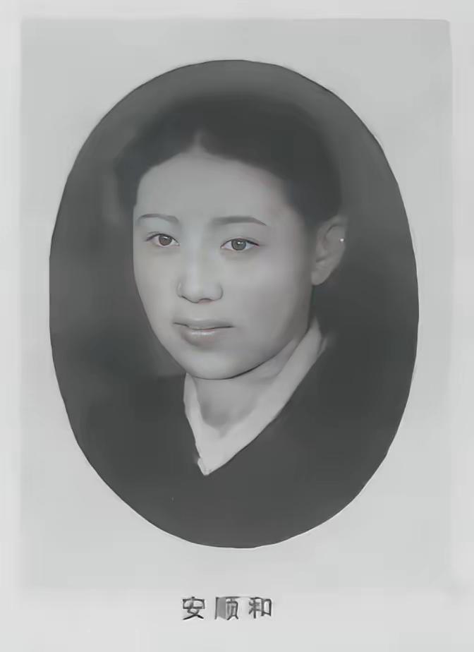 1937年3月26日，吉林省长白山脚下珲春县的积雪尚未完全消融。密营外呼啸的北风