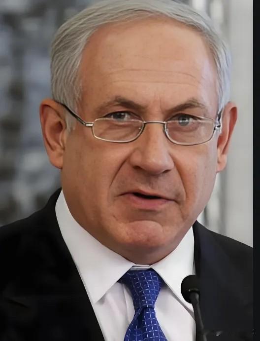 以色列很清楚，一旦美国打伊朗，伊朗就会打以色列。于是，以色列也开始威胁伊朗了，伊