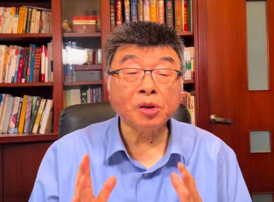 台湾地区知名评论员邱毅曾直言：“一旦解放军真的踏上台湾岛，台军大概率不会硬拼，而