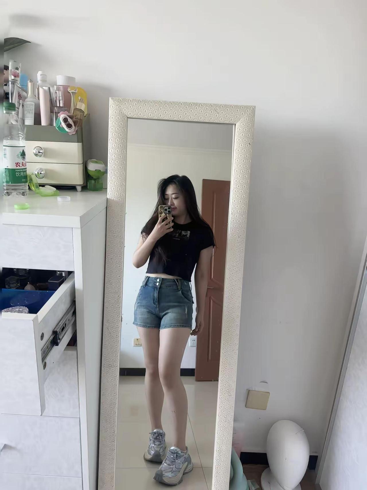 牛仔短裤ootd