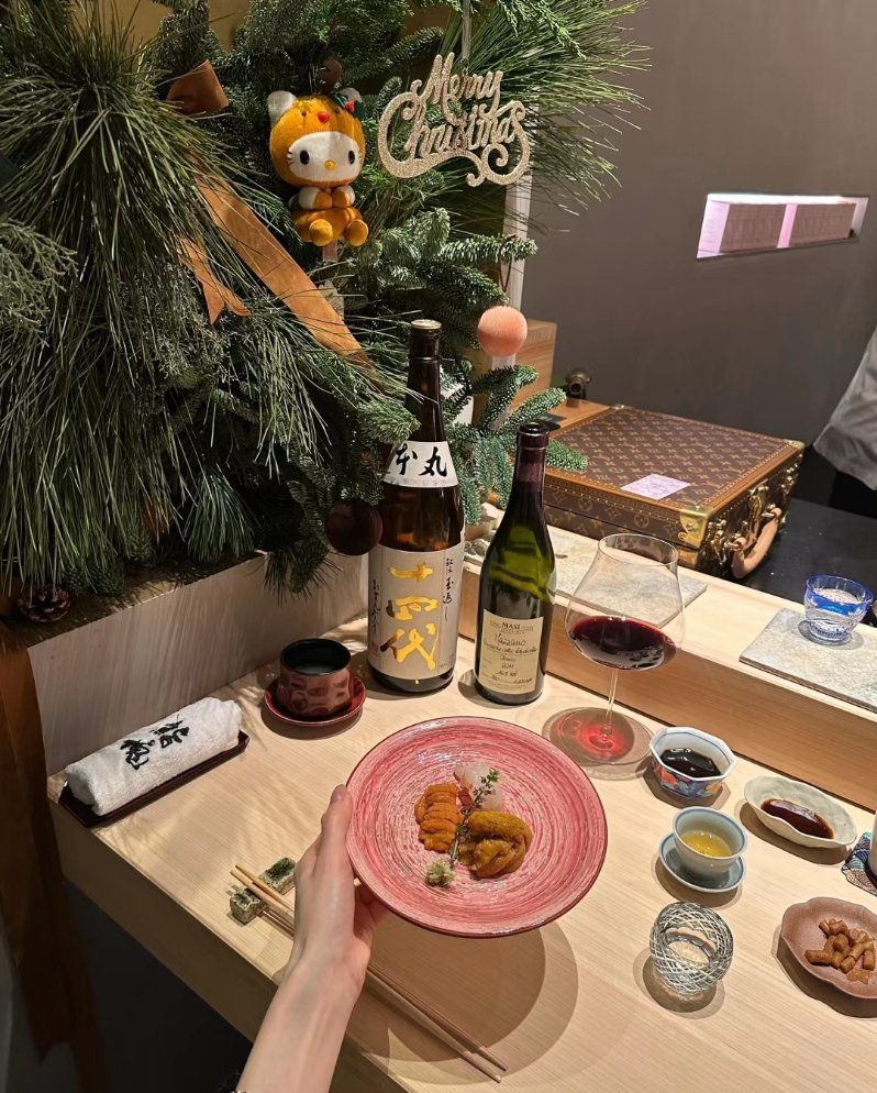 所有大彻大悟之人 都曾无可救药 心不死则道不生 倘若穷途末路 那就势如破竹 . 