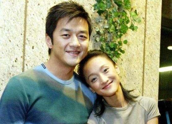 窦靖童为何亲李亚鹏？不是血缘，是这两个字

血缘未必能定义亲情。窦靖童与李亚鹏的