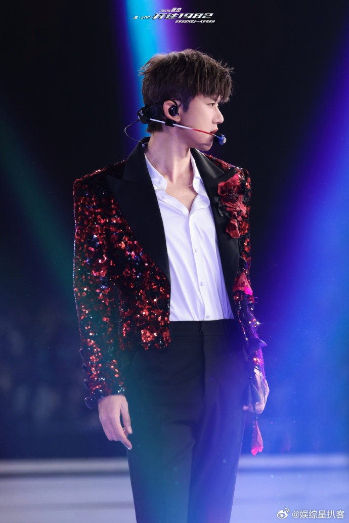 张杰张杰唱嗨了我的青春也回来了 稳到离谱的现场，燃到极致的氛围，我的青春从未走远