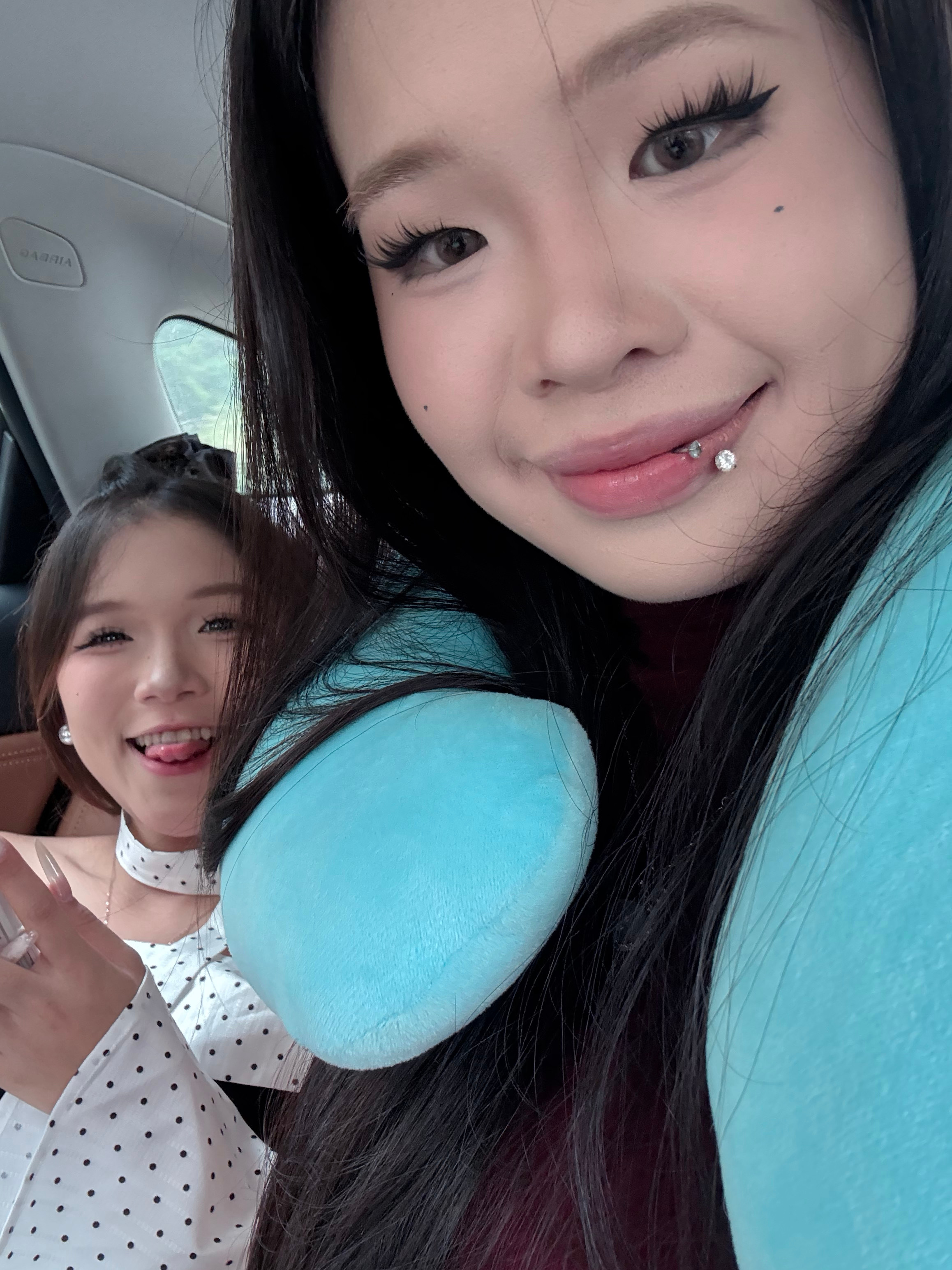 我们要去深圳咯^^啦啦啦好开心啊好久没一起出去玩了！！！[春游家族][春游家族]