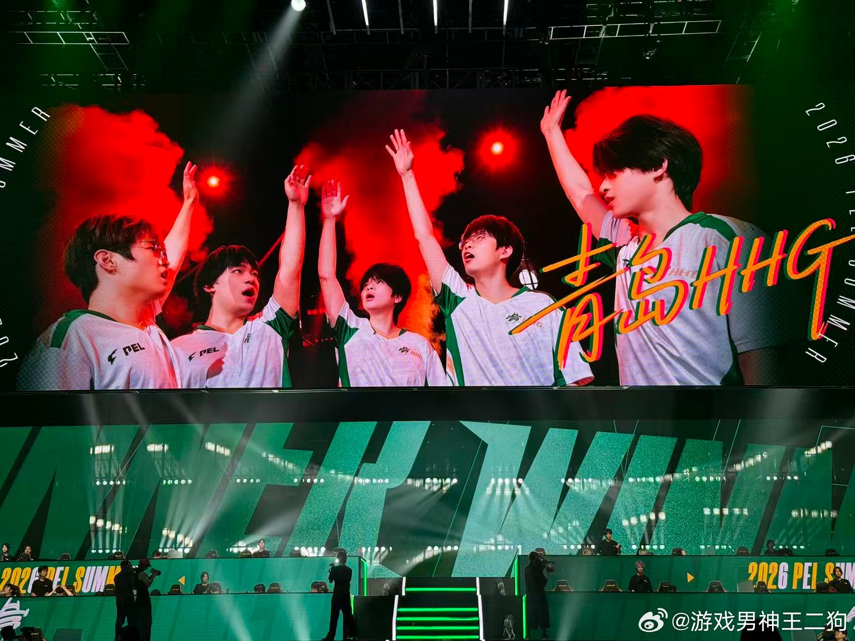 青岛好汉13淘汰吃鸡诚c沙漠图单局MVP恭喜青岛HHG沙漠图13淘汰吃鸡，也恭喜
