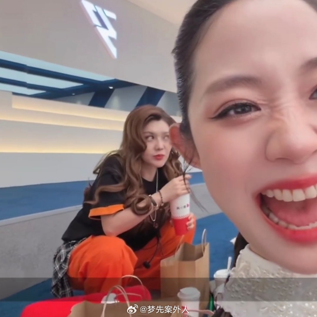 孩子，你是来（  ）的吧 