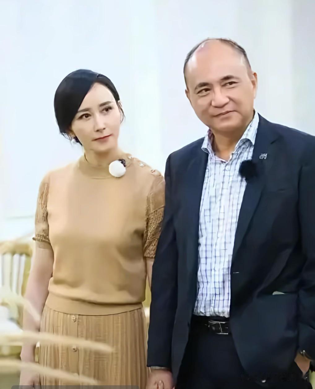 终于知道胡静为啥结婚多年，依然像小女孩那么单纯了，就冲他老公一句话！！
他说：“