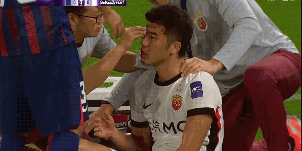 虽然本轮上海海港只拿到1分，但是本轮上海海港球员表现出的血性和硬度，让我想给他们