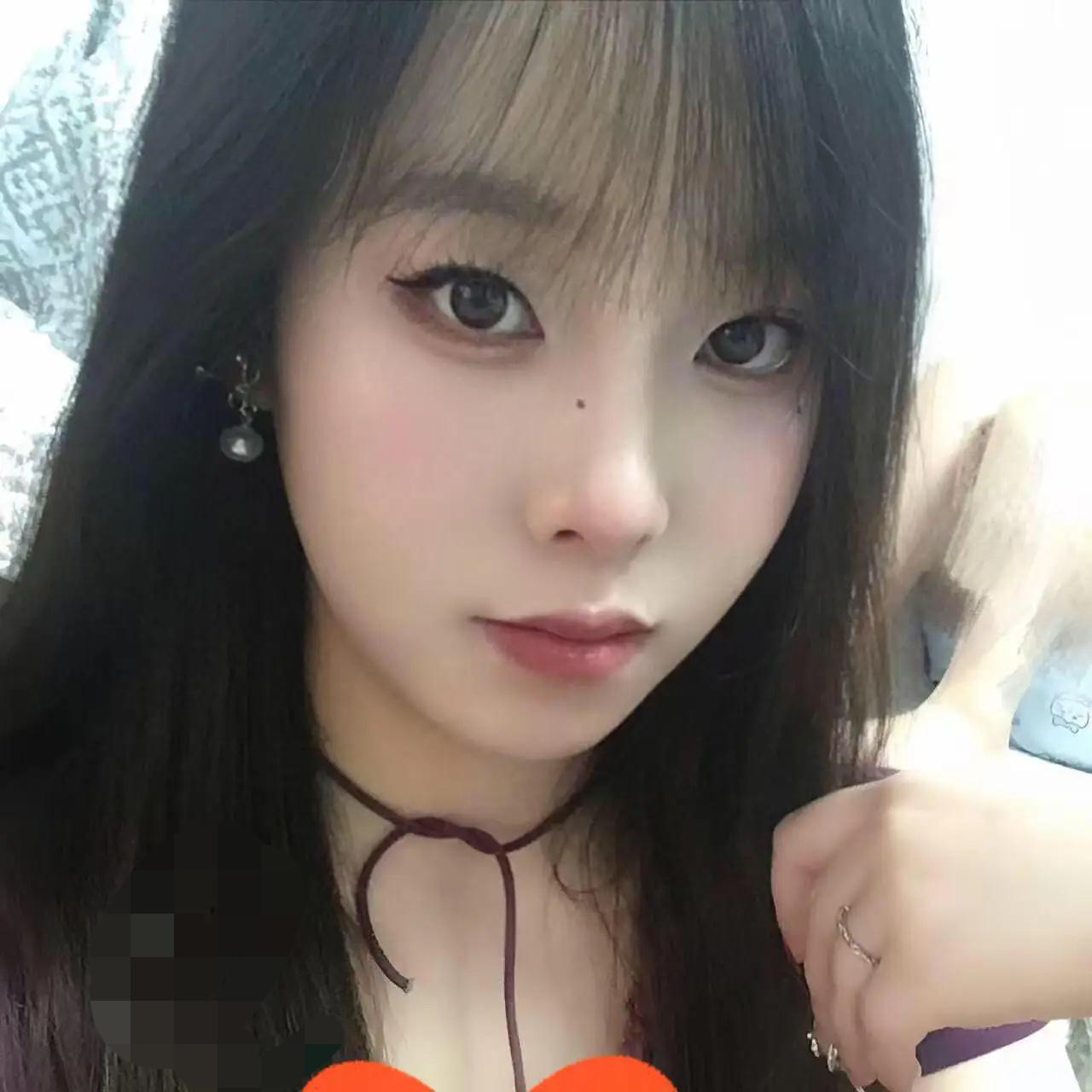 我的妈妈告诉：
以后找男朋友，一定要找个人品好的
最初我不懂这是什么意思
我们不