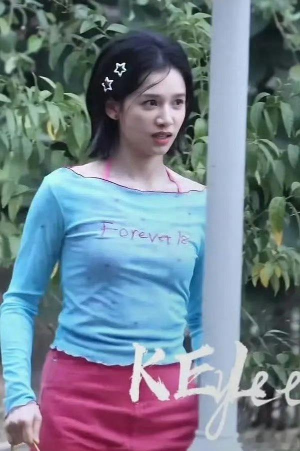 真的让人看出了一个人的土感。 