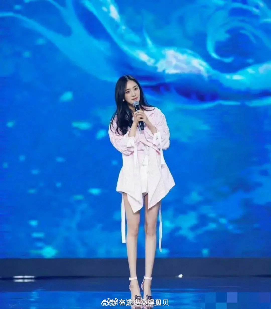 这腿估计内娱也没人抗衡了吧！ 