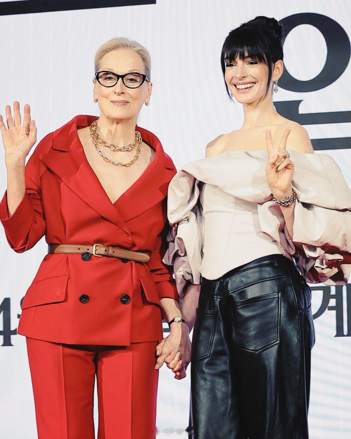 电影影讯 “米兰达”和“安迪”一行，抵达🛬首尔——梅丽尔·斯特里普、安妮·海瑟