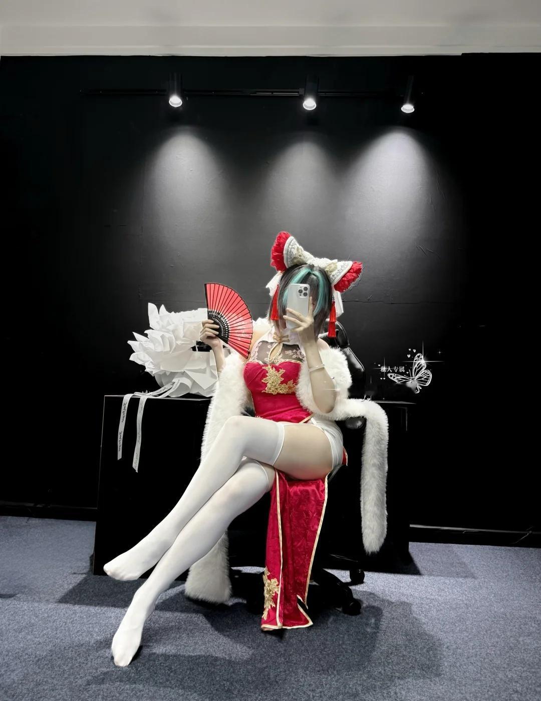 柴郡喵~
cos