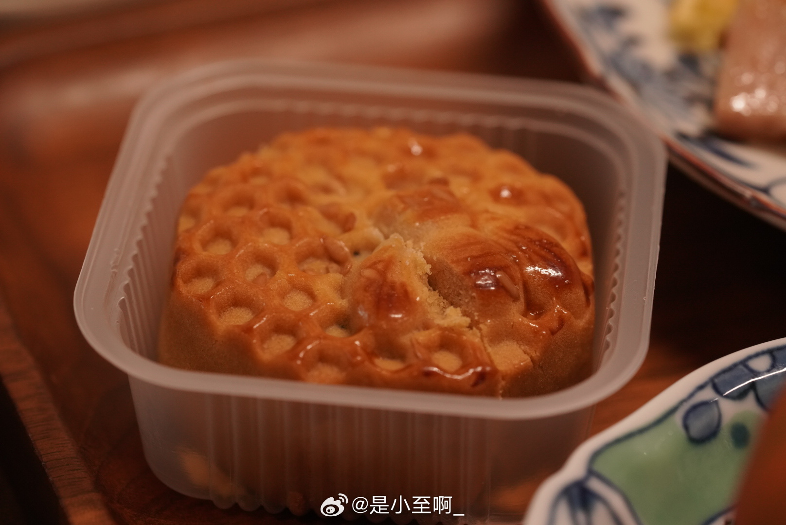 最近没怎么控制饮食，也没健身运动，结果体重这次减脂新低，所以今天膨胀了，吃了俩月