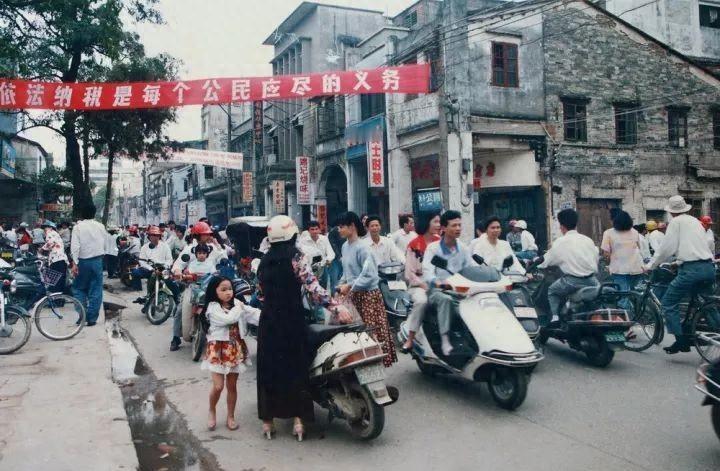 １９８８年，王光美未打招呼直奔广东省委书记家中，见面后感叹：真让我没想到！
19