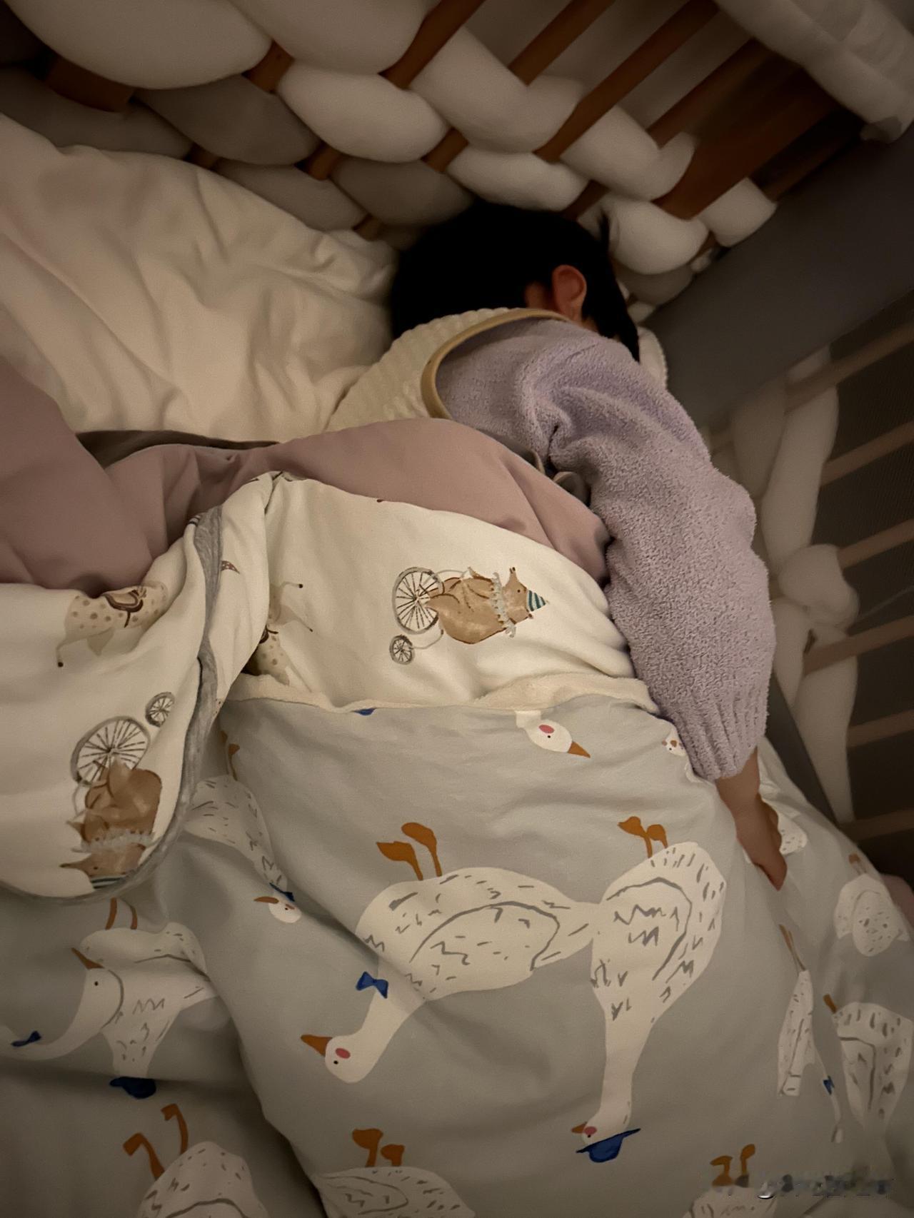 下班回家看到这幕，我的天都塌了！
作为职场妈妈，每天掐着点通勤已经够累了
	
今