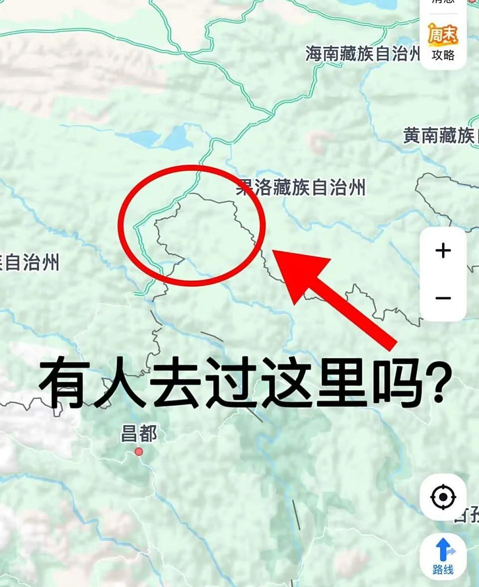 从地图上看，甘孜州有一块伸入到青海省里面，但是行政划分却属于四川省。有人去过这个
