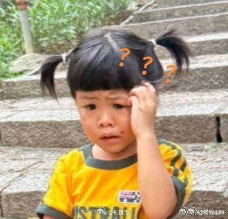 楼门口有两个邻居在乘凉我不敢回家因为不想打招呼但外面蚊子又好多怎么办？在线等！挺