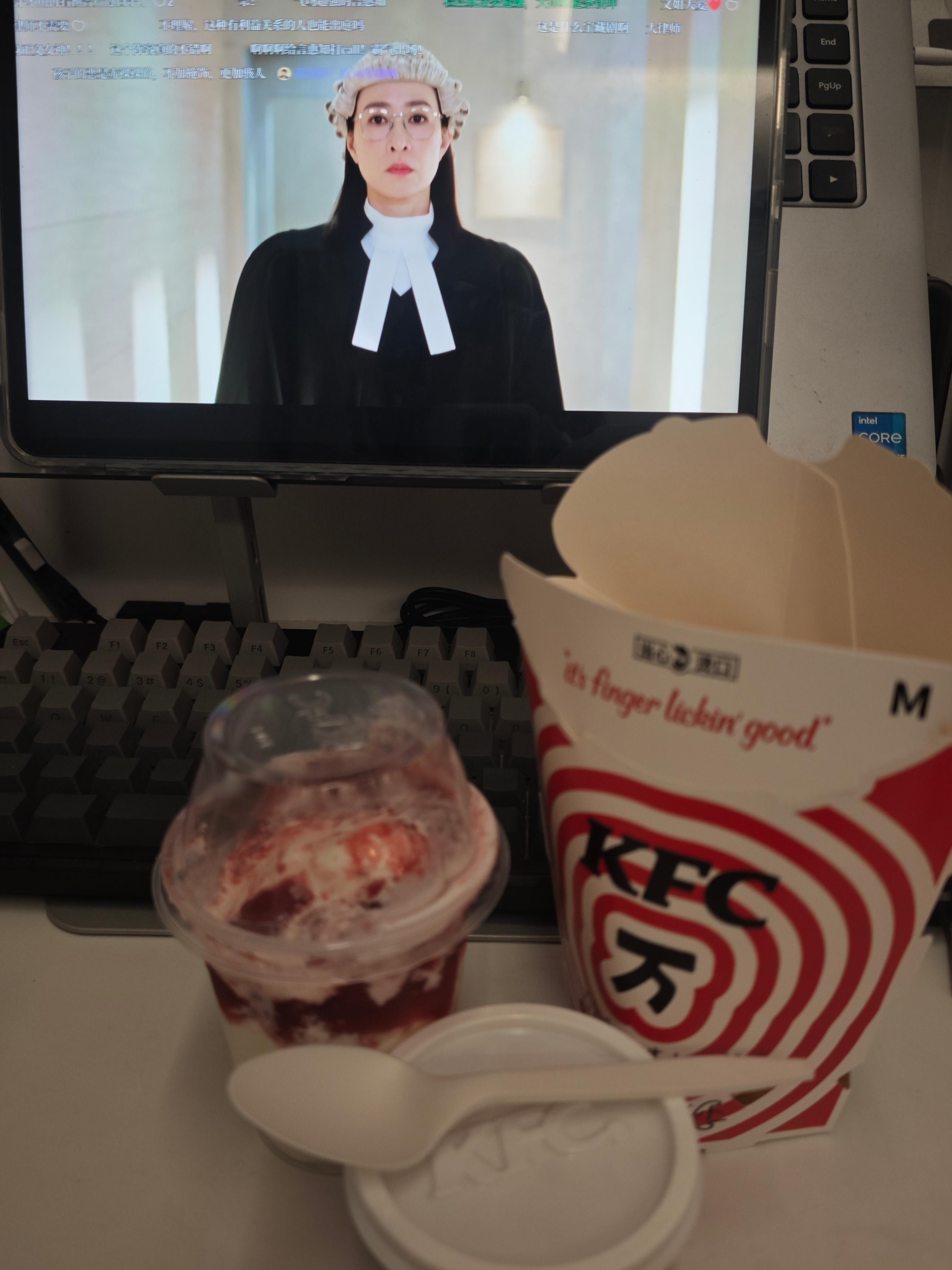 牙痛得连这么点东西都吃不完qaq 