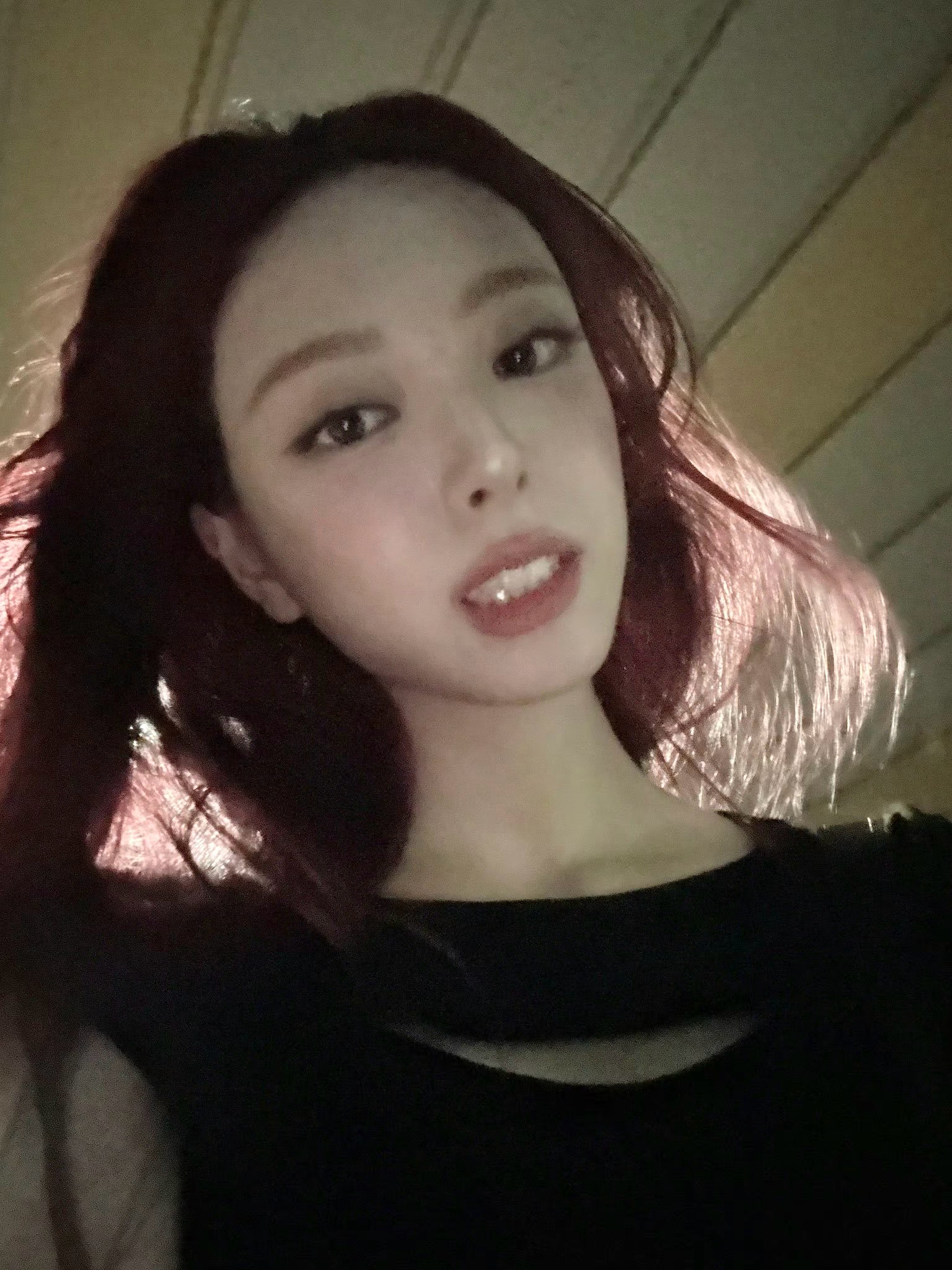 低落人总有一段莫名低落的时刻，没有天大的坎坷，只是心里悄悄积了一层疲惫。说不清哪