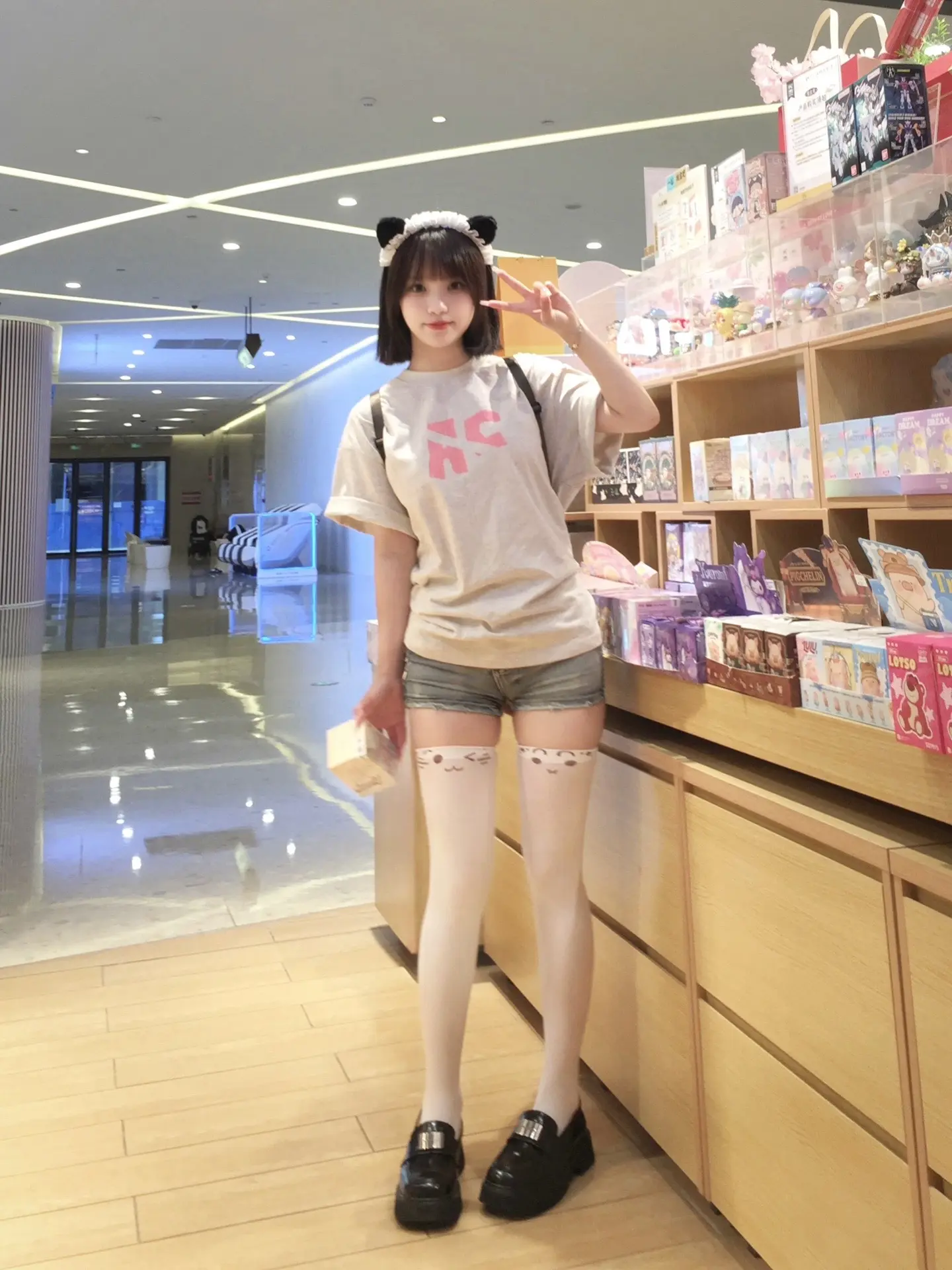 听甜甜的歌 喜欢甜甜的你ฅ•̀∀•́ฅ