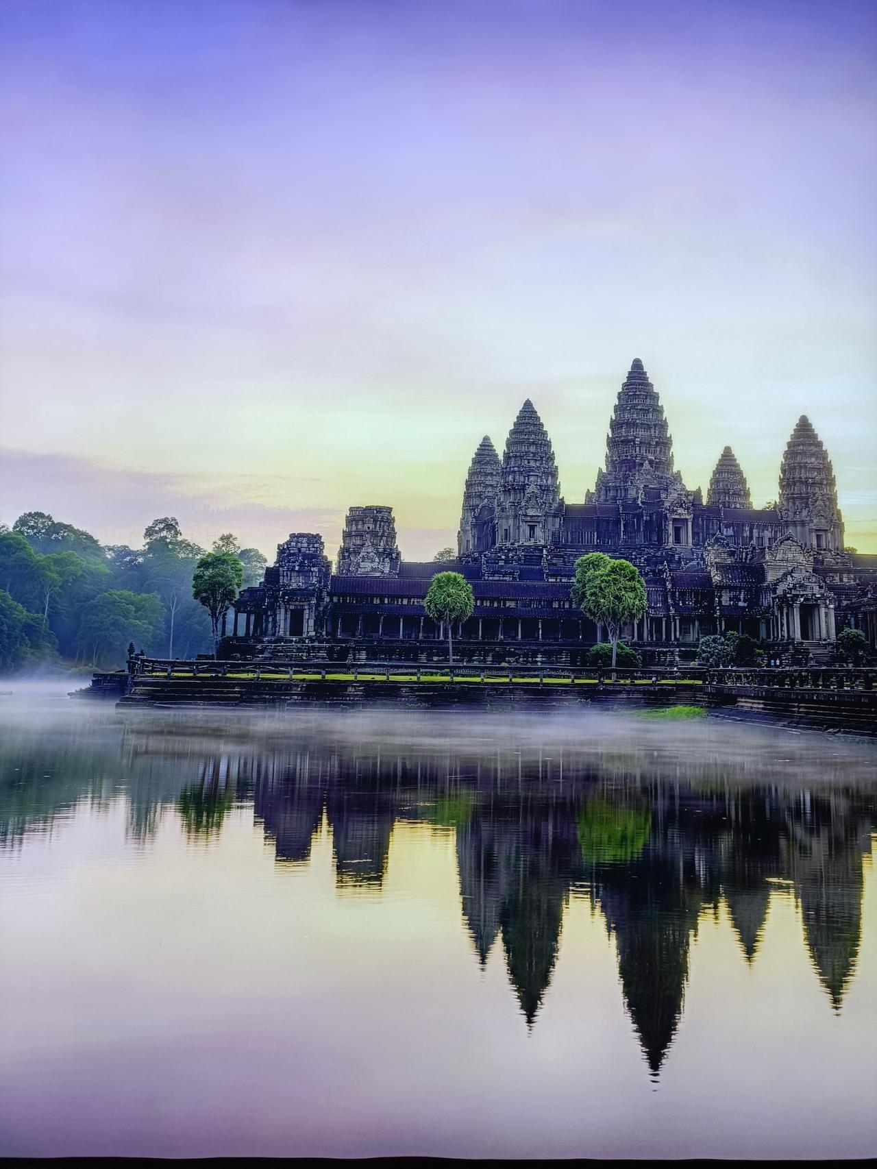 “万象随缘观自在”这句上联很有意境，充满了一种豁达随性的禅意。我来对个下联“千山