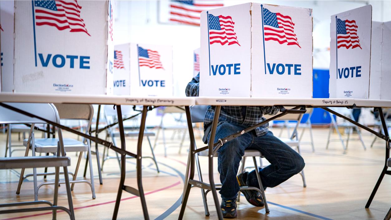 弗吉尼亚州重新划分选区公投引发法律争议
共和党指认程序违规，州最高法院将介入审理