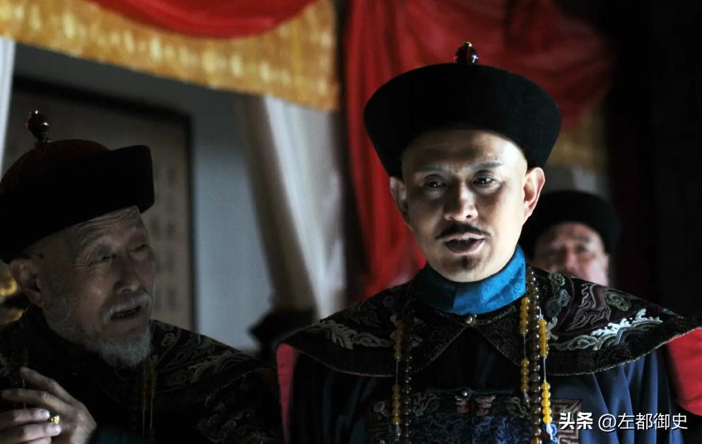 乾隆四十五年，云贵总督李侍尧因贪污事发，顺利拿到了斩立决。
可是李侍尧没高兴多久