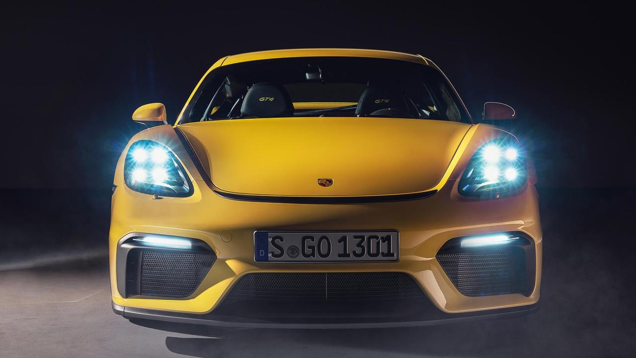 赛道收割机GT4
全新一代GT4终于在前天发布了。搭载全新GT3上的4.0发动机