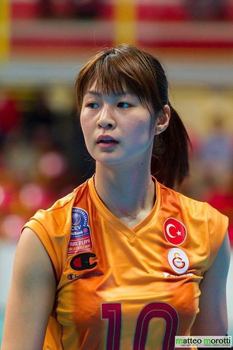 巴西🇧🇷媒体：日本🇯🇵女排历史上最高薪资就是木村沙织在2012/13年加
