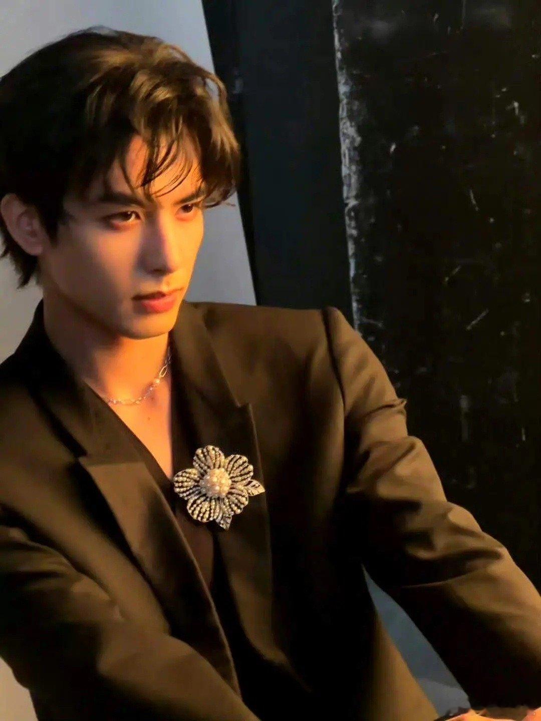 赵今麦和宋威龙居然是平番 ​​​