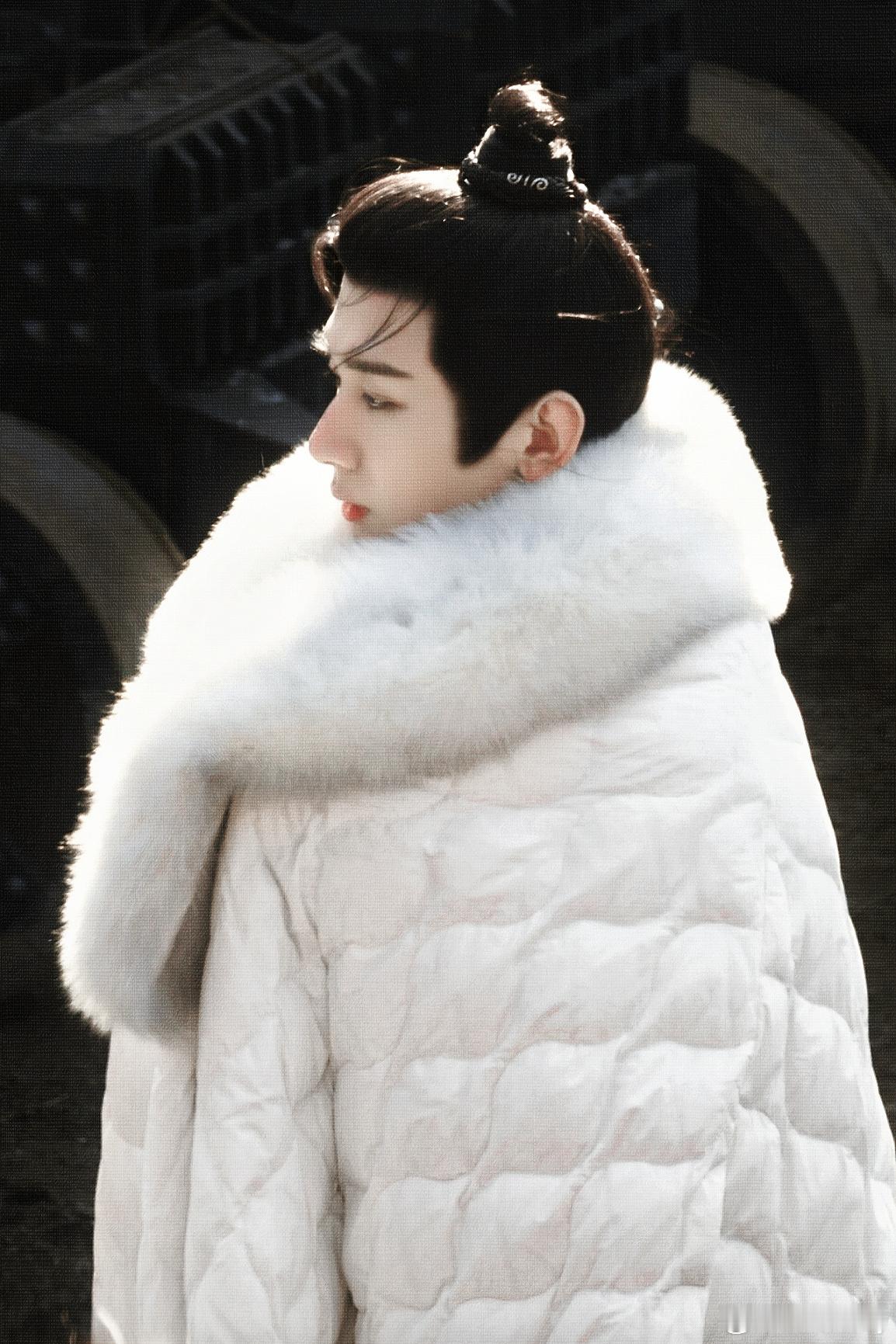 成毅两京十五日cy成毅朱瞻基恰到好处，描述今天。喜欢每个今天，去拥抱阳光拥抱你。