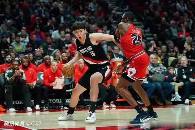NBA 最近开拓者跟队记者在参加一档节目采访的时候明确透露，下个赛季杨瀚森主要是